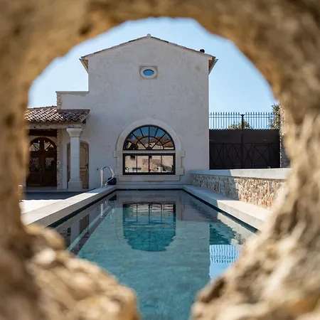 Large For Rent In Provence Lavande Et Merveilles Holiday home Saint-Saturnin-les-Apt